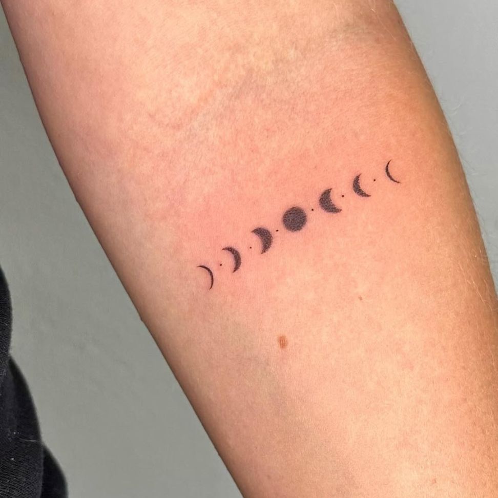 minimalist tattoo ideas for women